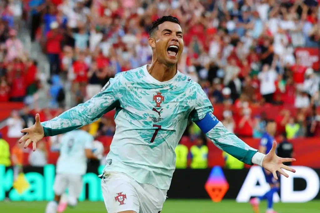 (2) Portugal v Croatia: World Cup 2026 last 32 – live