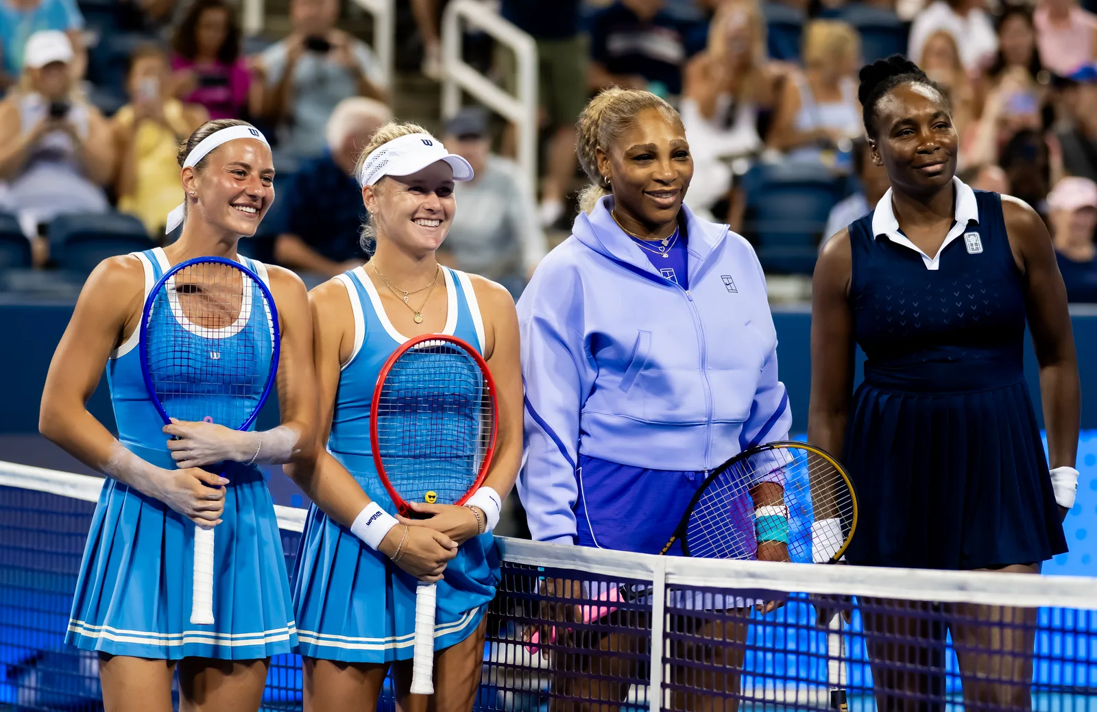 Cincinnati Open: Serena and Venus Williams beaten on doubles return