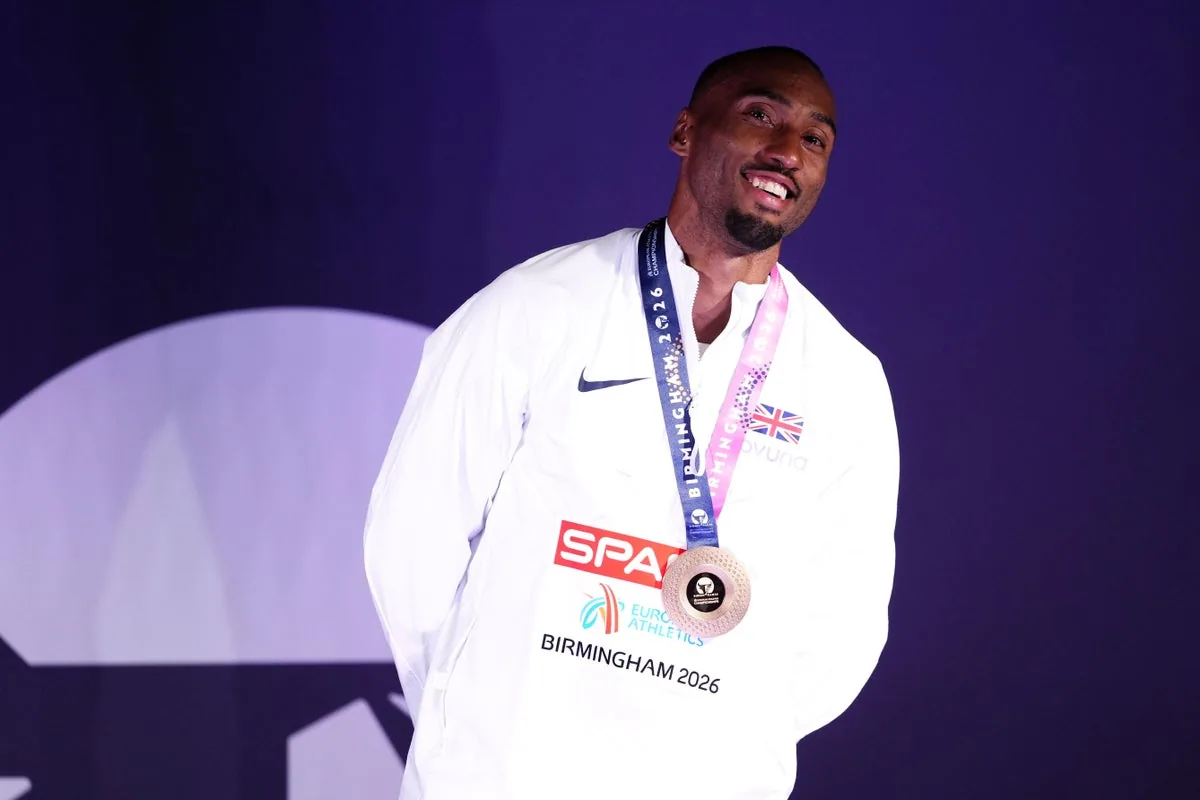 European Athletics Championships: Hudson-Smith claims 400m gold, Newnham takes 400m hurdles silver – as it happened