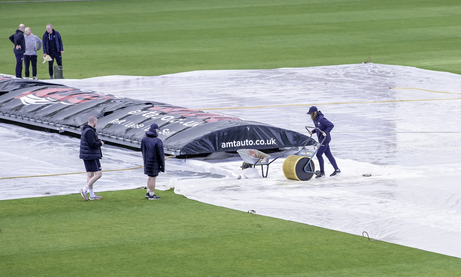 England vs Pakistan: Harry Brook, Joe Root, Jordan Cox make runs in Headingley gloom